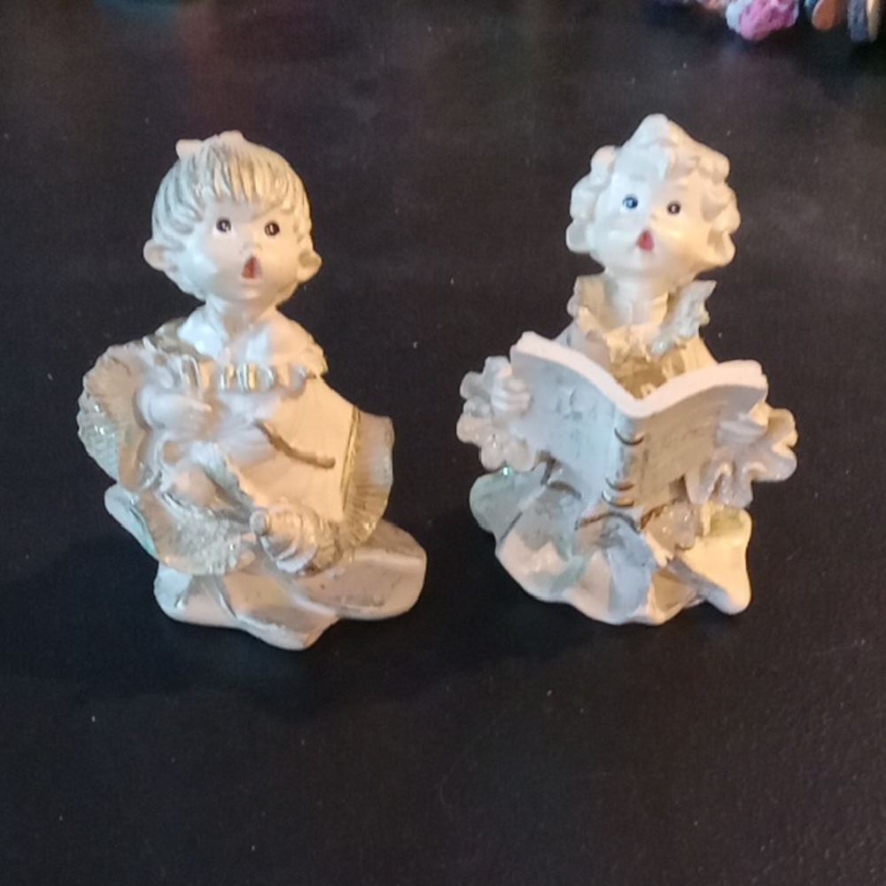 Singing Choir Figurine Set Of 2